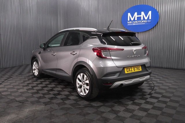 2020 RENAULT CAPTUR 1.5 Blue dCi Iconic SUV 5dr Diesel Manual Euro 6 (s/s) (95 ps) - Photo 5