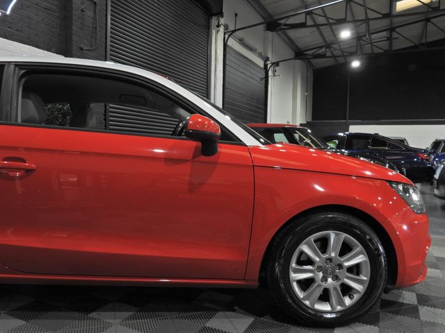 2012 Audi A1 1.6L Se 3dr - Photo 7