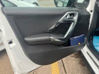 USED 2013 63 PEUGEOT 2008 1.6 e-HDi Feline SUV 5dr Diesel Manual Euro 5 (s/s) (Mistral) (115 ps) Great spec, Only 22,000 miles, 12 services, Navi, Full heated leather