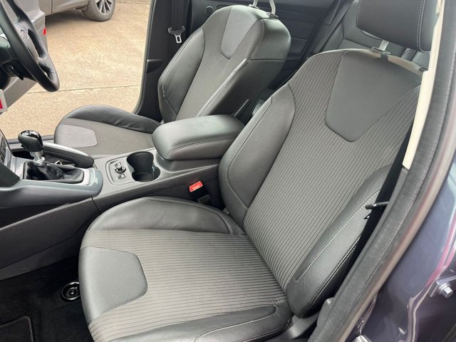 2012 FORD FOCUS - Photo 8