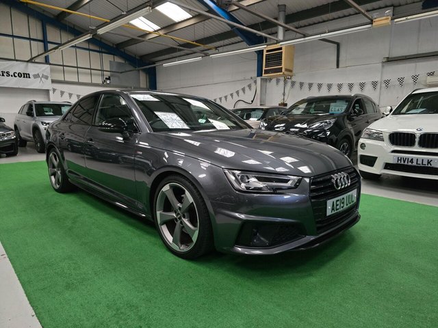 2019 AUDI A4 2.0 TFSI 35 Black Edition S Tronic Euro 6 (s/s) 4dr - Photo 3