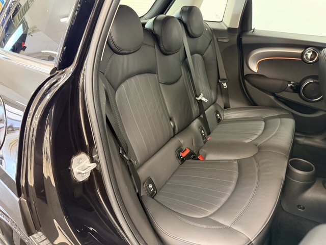2020 MINI HATCH - Photo 4