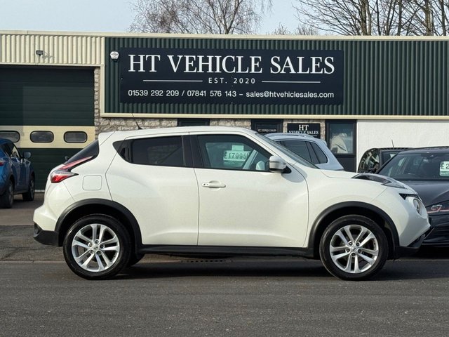 2017 NISSAN JUKE 1.2 DIG-T N-Connecta SUV 5dr Petrol Manual Euro 6 (s/s) (115 ps) - Photo 2