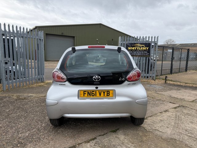 2011 TOYOTA AYGO - Photo 8