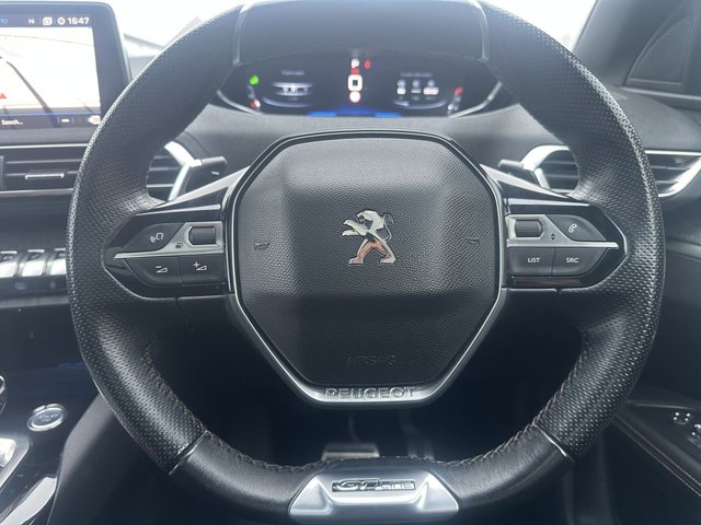 2018 PEUGEOT 3008 - Photo 12