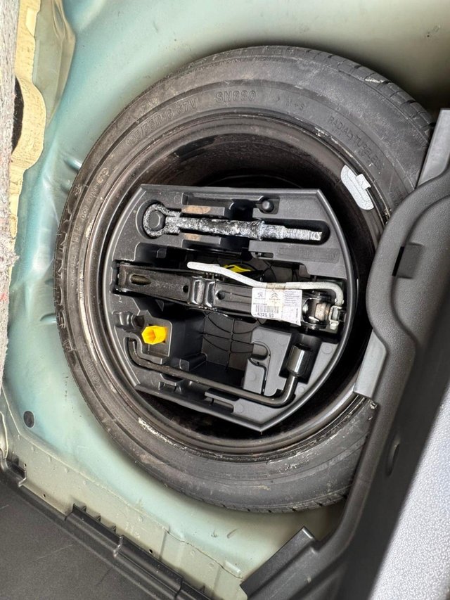 2013 Citroen C3 Picasso 1.6L VTR+ 5dr - Photo 9