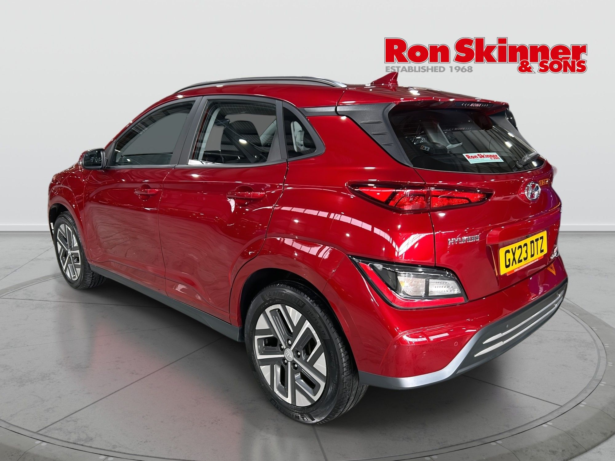 USED 2023 23 HYUNDAI KONA 39kWh SE Connect SUV 5dr Electric Auto (10.5kW Charger) (136 ps) 