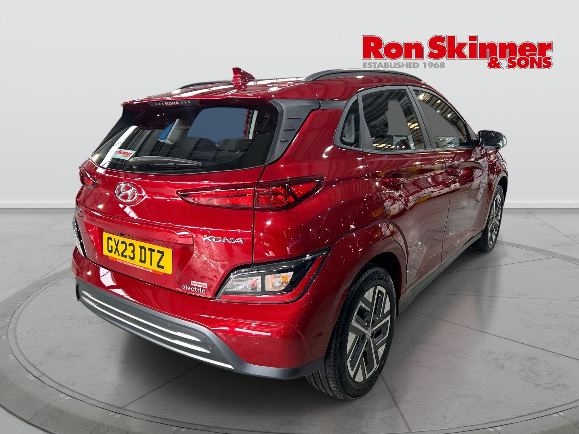 USED 2023 23 HYUNDAI KONA 39kWh SE Connect SUV 5dr Electric Auto (10.5kW Charger) (136 ps) 