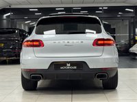 USED 2016 16 PORSCHE MACAN 2.0T SUV 5dr Petrol PDK 4WD Euro 6 (s/s) (252 ps) FSH/ULTRA LOW MILEAGE/STUNNING 4X4