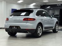 USED 2016 16 PORSCHE MACAN 2.0T SUV 5dr Petrol PDK 4WD Euro 6 (s/s) (252 ps) FSH/ULTRA LOW MILEAGE/STUNNING 4X4