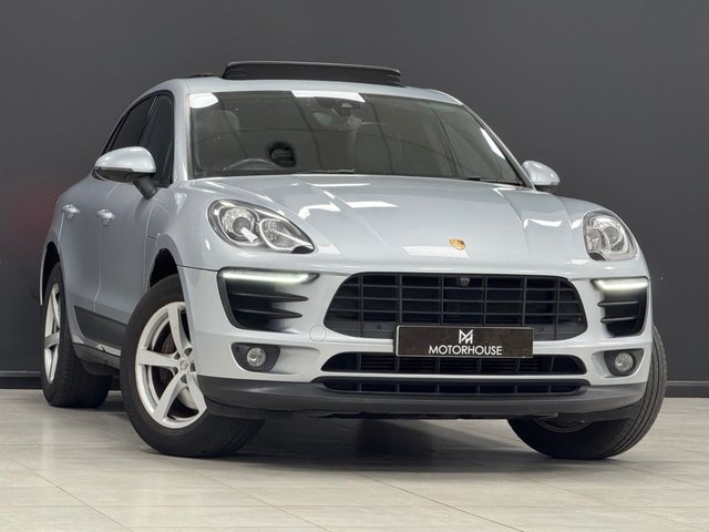 2016 PORSCHE MACAN - Photo 5