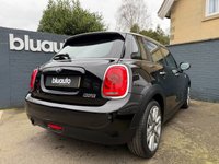 USED 2017 67 MINI HATCH 1.5 Cooper Seven Hatchback 5dr Petrol Auto Euro 6 (s/s) (136 ps) Dual zone climate control A/C, Part leather interior, Heated Front Seats, Ambient Lighting, Satellite navigation, Cruise control, Bluetooth connectivity for calls and music, USB input, Auto wipers, Keyless drive, DAB radio, LED daytime running headlights, Rear parking sensors, Auto headlights, 17" Alloy wheels.