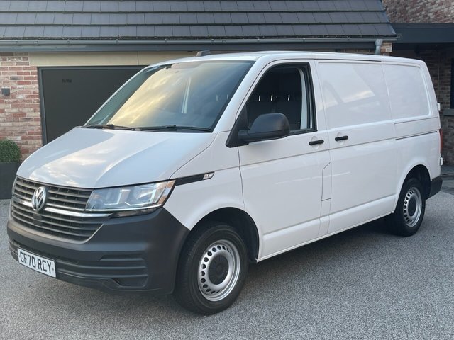 View our Volkswagen Transporter 2.0 TDI T28 Startline Panel Van 5dr Diesel Manual FWD SWB Euro 6 (s/s) (110 ps)