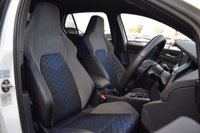 USED 2022 VOLKSWAGEN GOLF 2.0 TSI R Hatchback 5dr Petrol DSG 4Motion Euro 6 (s/s) (320 ps) PERFORMANCE PACK / AKRAPOVIC
