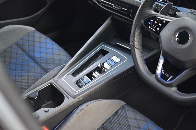 2022 Volkswagen Golf - Photo 7