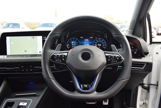 2022 Volkswagen Golf - Photo 10