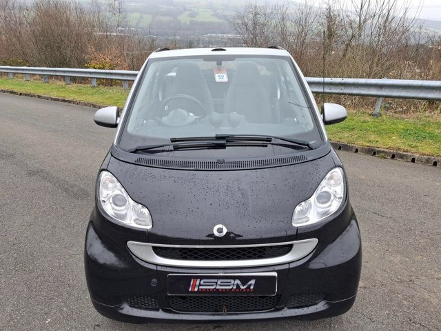 2011 SMART FORTWO - Photo 2