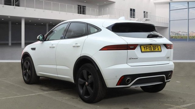 2019 Jaguar E-Pace 2L R-Dynamic S 5dr - Photo 9