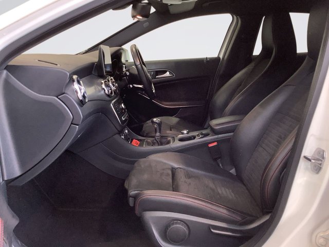 2018 Mercedes-Benz Gla 1.6L Amg Line 5dr - Photo 11