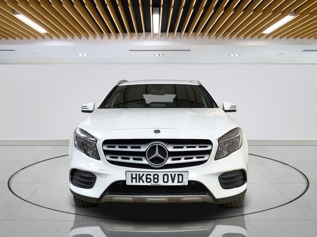 2018 Mercedes-Benz Gla 1.6L Amg Line 5dr - Photo 2
