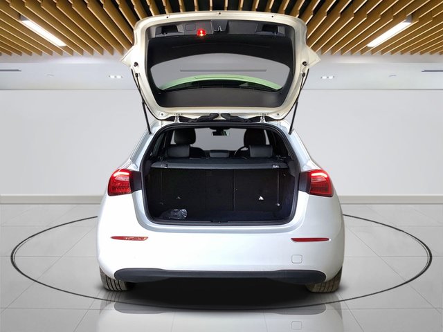 2019 Mercedes-Benz A-Class 1.3L Se 5dr - Photo 10