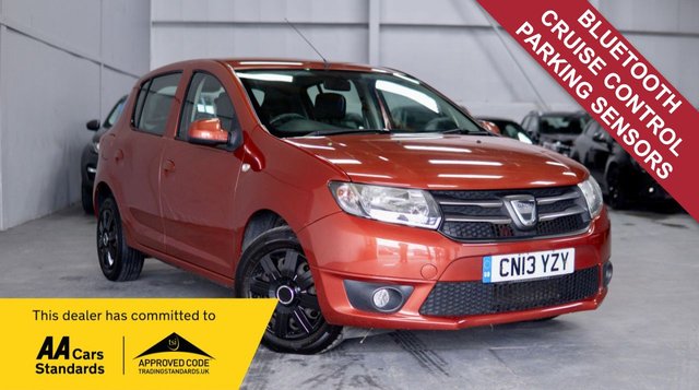 2013 DACIA SANDERO 1.2 Laureate Hatchback 5dr Petrol Manual Euro 5 (75 ps) Year photo