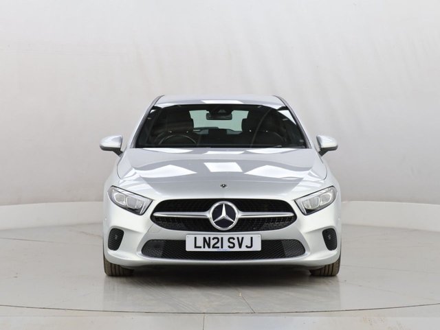 2021 Mercedes-Benz A Class 1.3L Sport 5dr - Photo 3