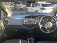 USED 2018 68 TOYOTA YARIS 1.5 VVT-h Icon Tech Hatchback 5dr Petrol Hybrid E-CVT Euro 6 (s/s) (100 ps) 
