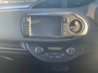 USED 2018 68 TOYOTA YARIS 1.5 VVT-h Icon Tech Hatchback 5dr Petrol Hybrid E-CVT Euro 6 (s/s) (100 ps) 