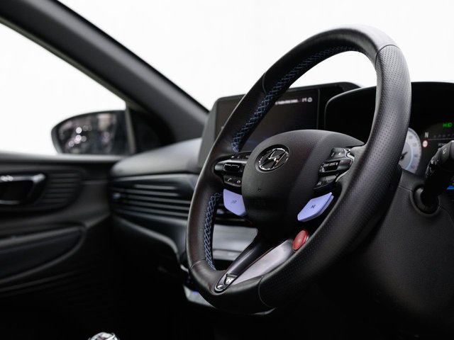 2023 HYUNDAI I20 - Photo 3