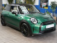 USED 2022 22 MINI Electric Hatch Cooper SE 32.6kWh Level 3 Hatchback 3dr Electric Auto (184 ps) SAT NAV SUNROOF REAR VIEW CAMERA LEATHER INTERIOR HEATED SEATS HEATED STEERING WHEEL CRUISE CONTROL PARKING SENSORS 1 OWNER SERVICE HISTORY WARRANTY