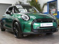 USED 2022 22 MINI Electric Hatch Cooper SE 32.6kWh Level 3 Hatchback 3dr Electric Auto (184 ps) SAT NAV SUNROOF REAR VIEW CAMERA LEATHER INTERIOR HEATED SEATS HEATED STEERING WHEEL CRUISE CONTROL PARKING SENSORS 1 OWNER SERVICE HISTORY WARRANTY
