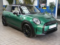 USED 2022 22 MINI Electric Hatch Cooper SE 32.6kWh Level 3 Hatchback 3dr Electric Auto (184 ps) SAT NAV SUNROOF REAR VIEW CAMERA LEATHER INTERIOR HEATED SEATS HEATED STEERING WHEEL CRUISE CONTROL PARKING SENSORS 1 OWNER SERVICE HISTORY WARRANTY