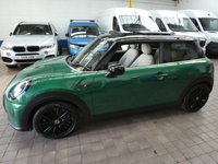 USED 2022 22 MINI Electric Hatch Cooper SE 32.6kWh Level 3 Hatchback 3dr Electric Auto (184 ps) SAT NAV SUNROOF REAR VIEW CAMERA LEATHER INTERIOR HEATED SEATS HEATED STEERING WHEEL CRUISE CONTROL PARKING SENSORS 1 OWNER SERVICE HISTORY WARRANTY
