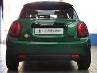 USED 2022 22 MINI Electric Hatch Cooper SE 32.6kWh Level 3 Hatchback 3dr Electric Auto (184 ps) SAT NAV SUNROOF REAR VIEW CAMERA LEATHER INTERIOR HEATED SEATS HEATED STEERING WHEEL CRUISE CONTROL PARKING SENSORS 1 OWNER SERVICE HISTORY WARRANTY