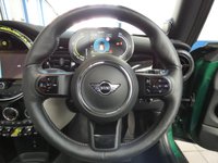 USED 2022 22 MINI Electric Hatch Cooper SE 32.6kWh Level 3 Hatchback 3dr Electric Auto (184 ps) SAT NAV SUNROOF REAR VIEW CAMERA LEATHER INTERIOR HEATED SEATS HEATED STEERING WHEEL CRUISE CONTROL PARKING SENSORS 1 OWNER SERVICE HISTORY WARRANTY