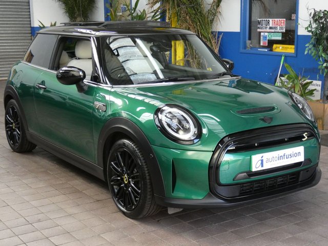 2022 22 MINI Electric Hatch Cooper SE 32.6kWh Level 3 Hatchback 3dr Electric Auto (184 ps)