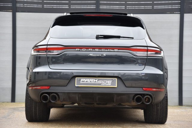 2019 PORSCHE MACAN - Photo 9