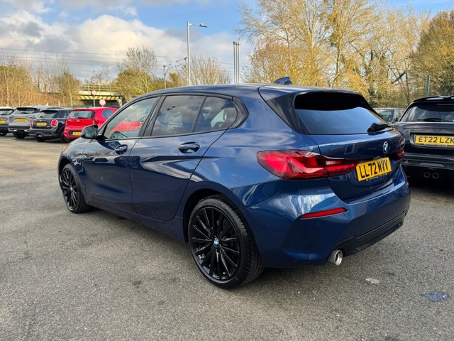 2023 BMW 1 Series 1.5L Sport 5dr - Photo 2