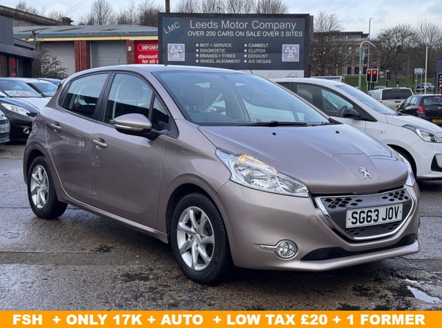 View our PEUGEOT 208