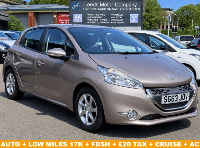 View our PEUGEOT 208