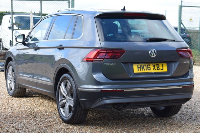 2016 VOLKSWAGEN TIGUAN 2.0 TDI BlueMotion Tech SEL SUV 5dr Diesel Manual Euro 6 (s/s) (150 ps) - Photo 8