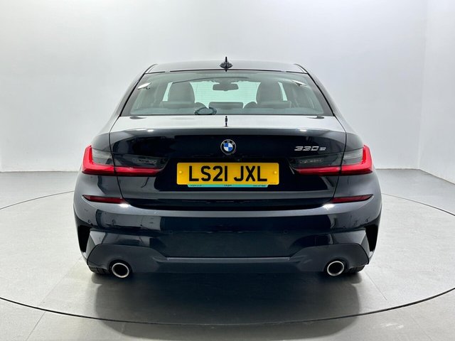 2021 BMW 3 Series - Photo 7