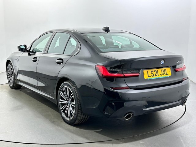 2021 BMW 3 Series - Photo 6