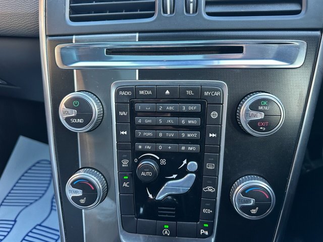 2015 Volvo Xc60 2L R-Design Lux Nav 5dr - Photo 10