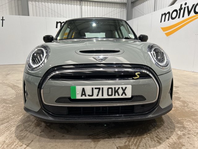 2022 MINI Electric Hatch - Photo 2