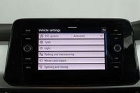USED 2024 24 VOLKSWAGEN T-ROC 1.5 TSI Life Euro 6 (s/s) 5dr 1 OWNER,APPLE CAR PLAY,SENSORS