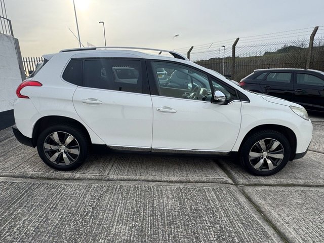 2014 Peugeot 2008 1.6L Allure 5dr - Photo 11