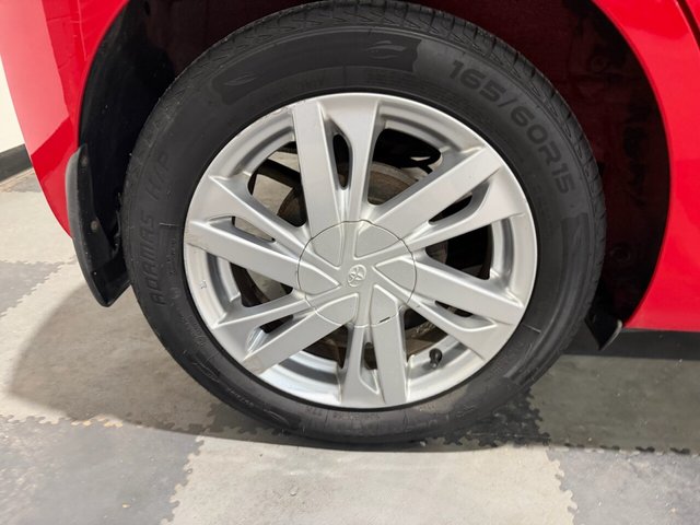 2015 TOYOTA AYGO 1.0 VVT-i x-pression x-wave 5dr Petrol Manual Euro 5 Euro 5 (68 ps) - Photo 11