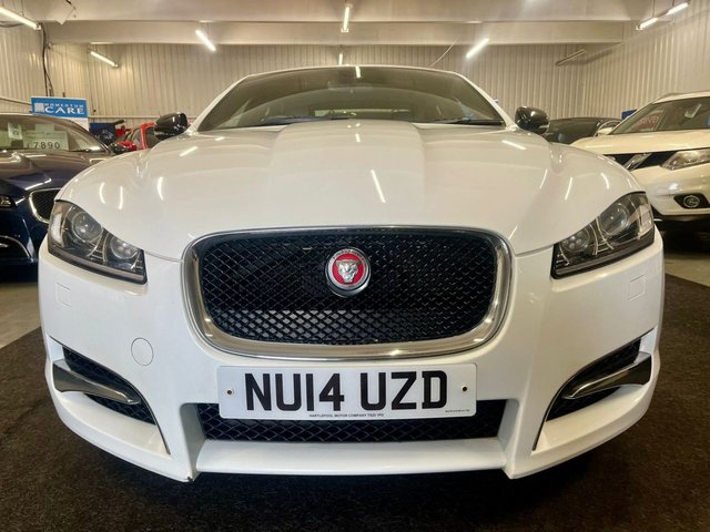 2014 JAGUAR XF 3.0d S V6 Portfolio Saloon 4dr Diesel Auto Euro 5 (s/s) (275 ps) - Photo 2